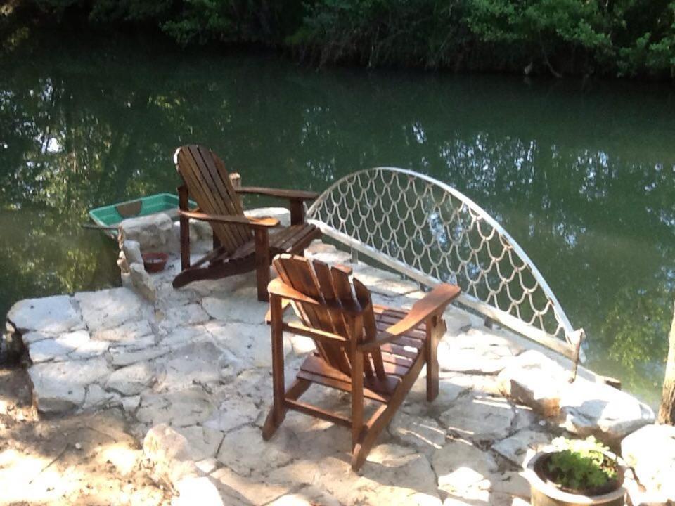 En Bord De Riviere Bed & Breakfast Casseneuil Ngoại thất bức ảnh